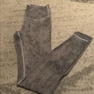 Lululemon Gray Patterned Leggings
